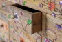 GINER Y COLOMER Commode en bois de manguier massif avec 10 tiroirs de différentes tailles et décoration de fleurs peintes à la main - Couleur naturel